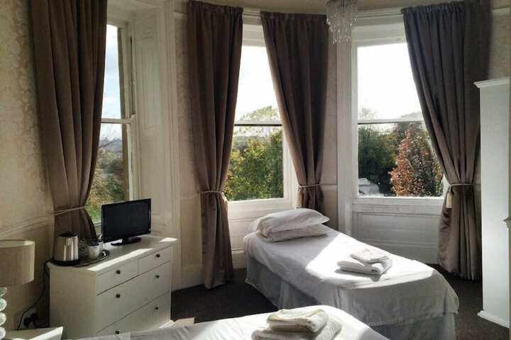 MANSFIELD MANOR HOTEL