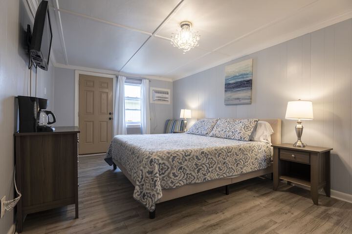 Room 115 of 309