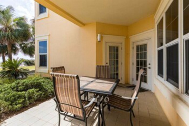 Terrace/Patio 66 of 66