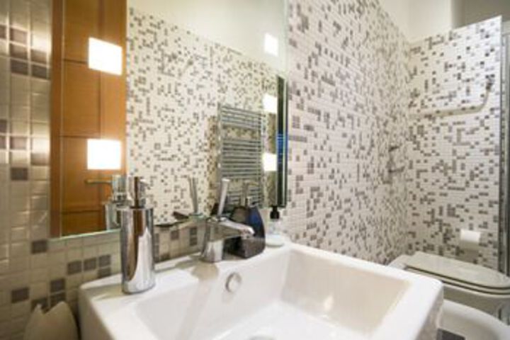 Room 5 of 52
