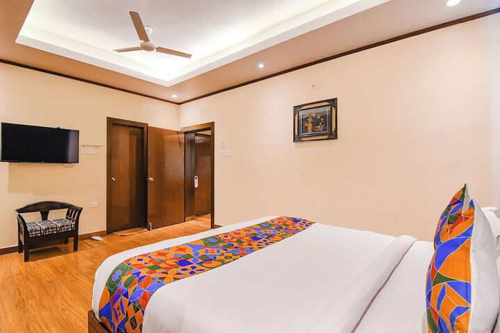 Room 26 of 53