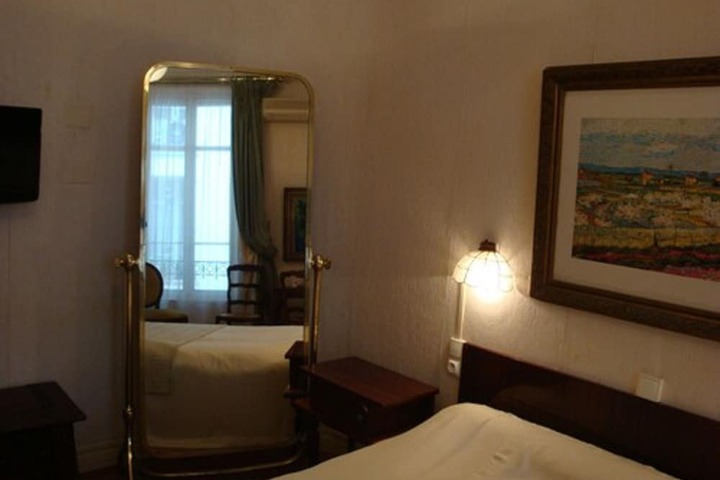 Room 13 of 41