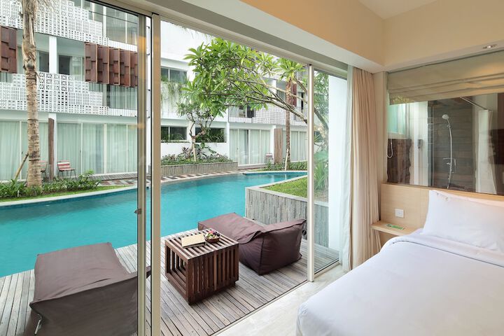 Room 34 of 65
