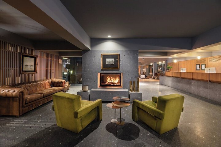 Guest Lobby