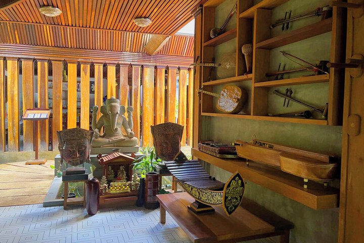 Hotel Interior 8 of 119