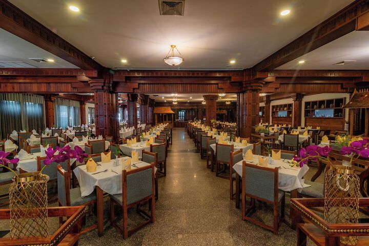 Dining 116 of 145