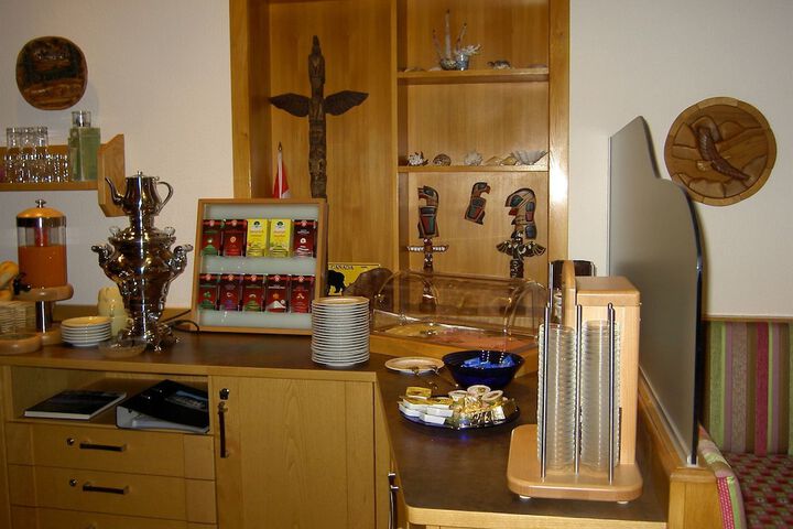 Dining 43 of 50