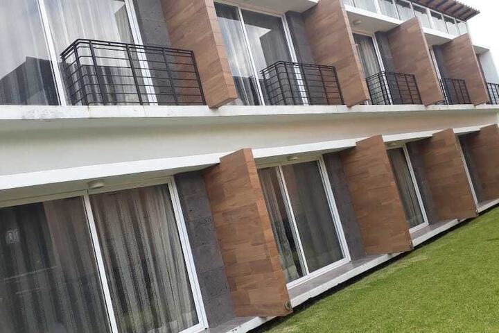 Terrace/Patio 18 of 64
