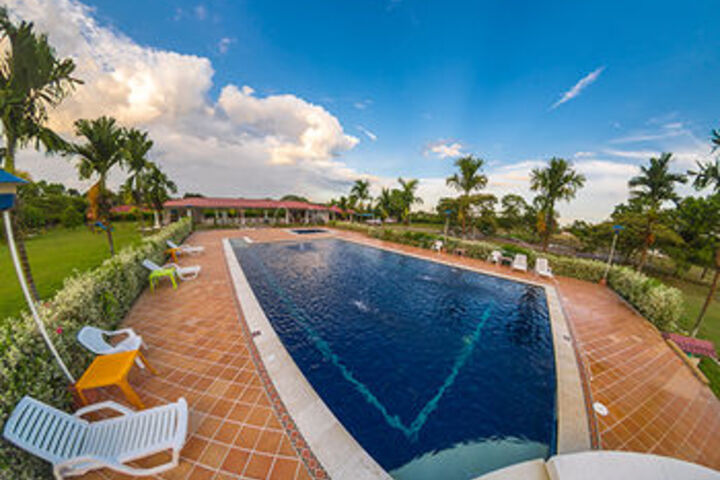 Pool 28 of 40