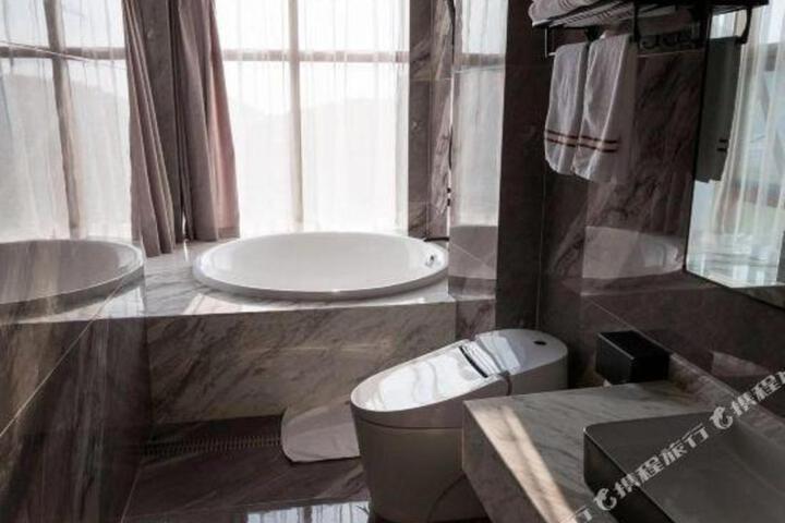 Chongqing Qilin·Nanyuan Hotel