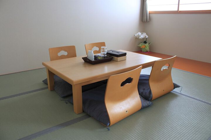 Room 9 of 46