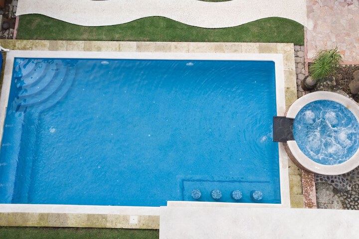 Pool 28 of 52