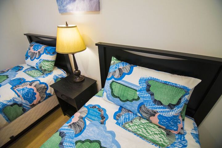 Room 2 of 23