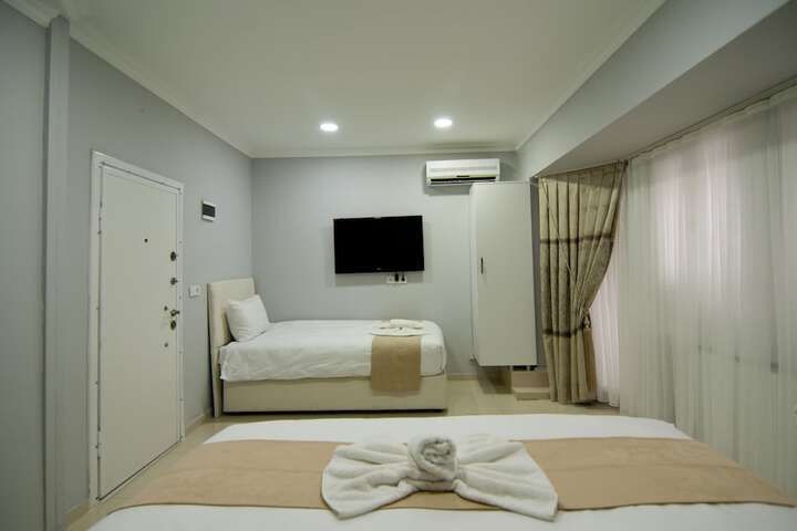 Room 54 of 83