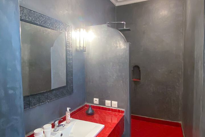 Room 5 of 50