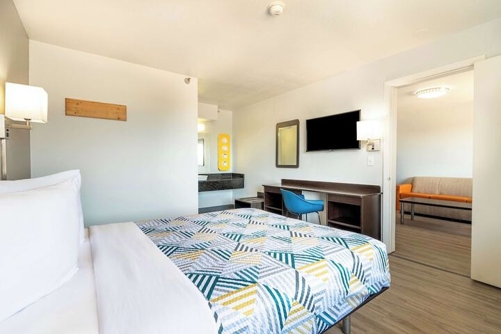 Double Room Disability Accessible (16 of 16)