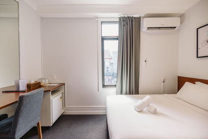 Room 7 of 51