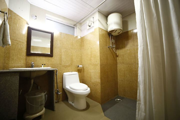 Room 20 of 29