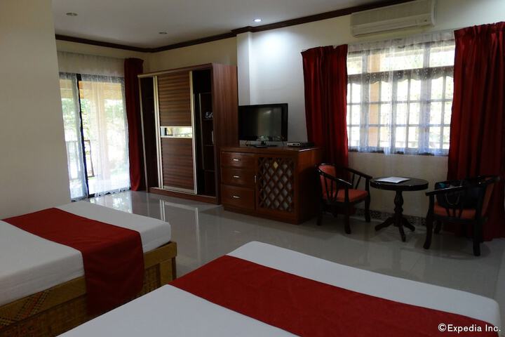 Room 13 of 70