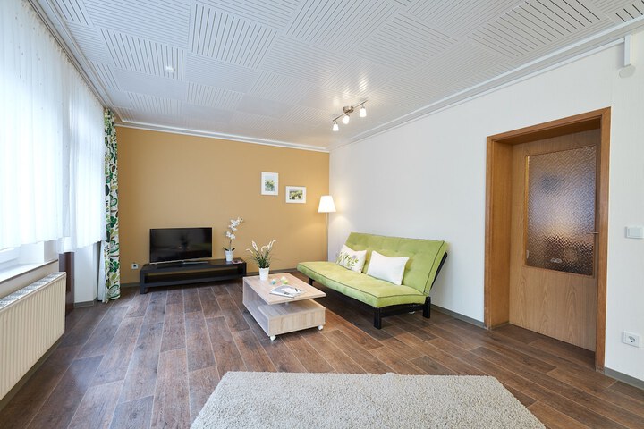 Room 16 of 38