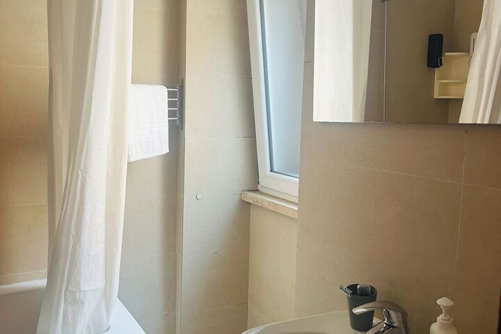Room 48 of 78