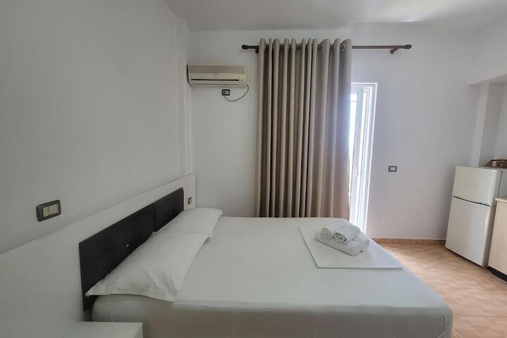 Room 44 of 115