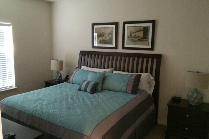Room 10 of 61