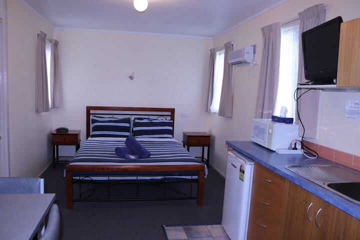 Room 8 of 91