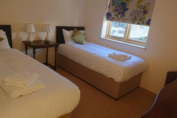 Room 15 of 29