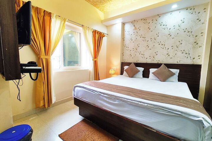 Room 3 of 31