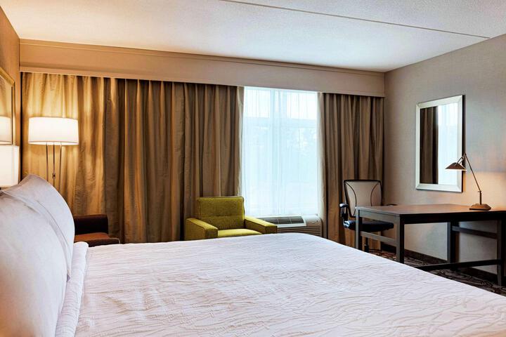 1 King Bed with Sofa Bed (16 of 16)