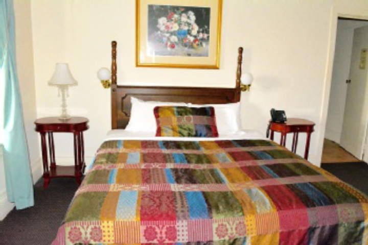 Room 706 of 768