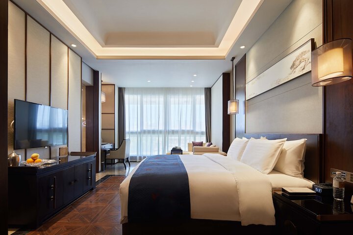 Room 16 of 93