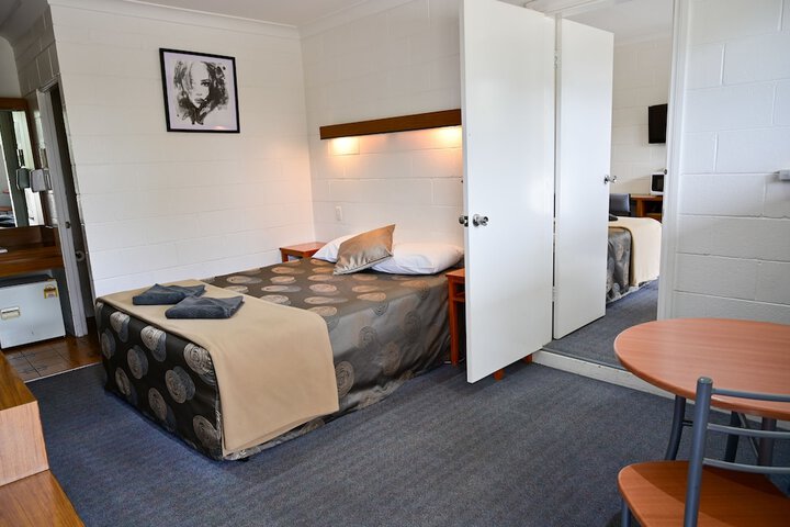 Room 6 of 60
