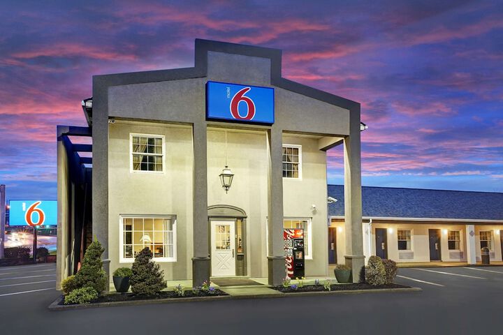 Hotel 23 of 27