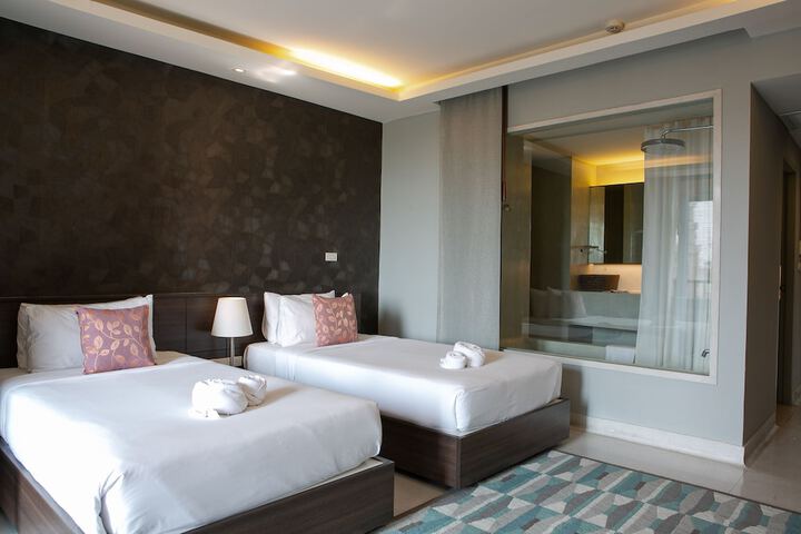 Room 10 of 125