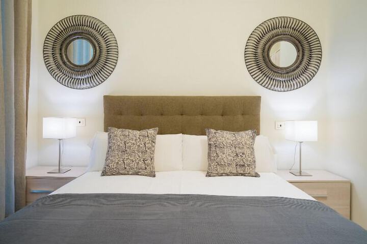 Room 21 of 82