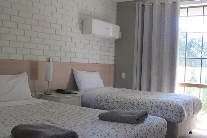 Room 48 of 95