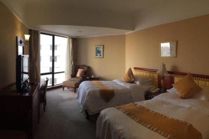 Room 15 of 41