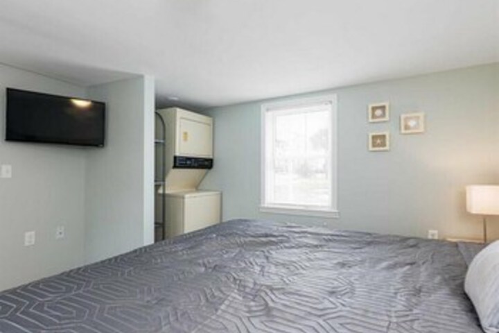 Room 21 of 27