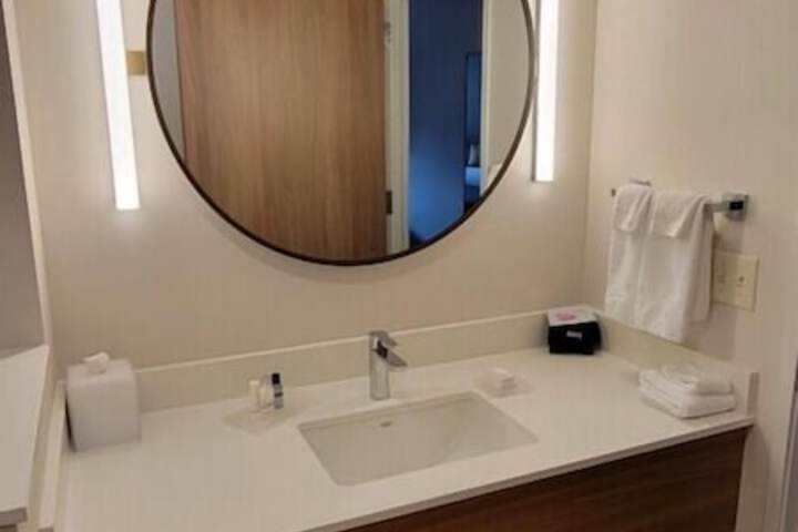 Room 20 of 42
