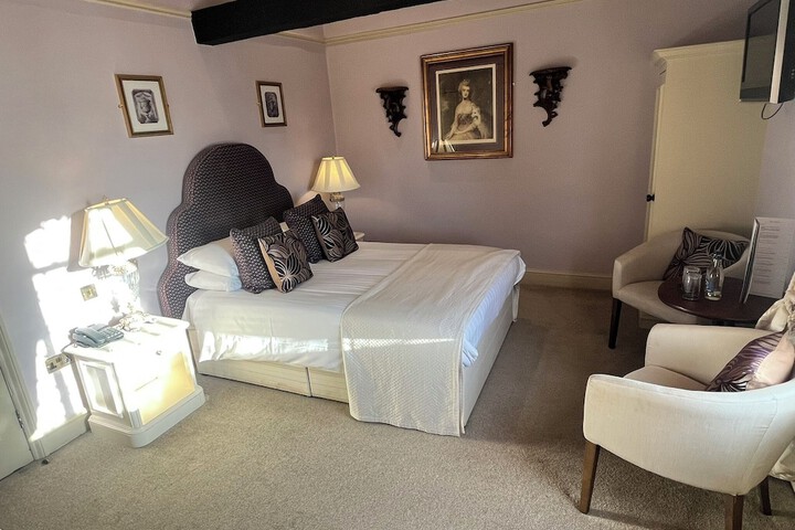 Room 16 of 68