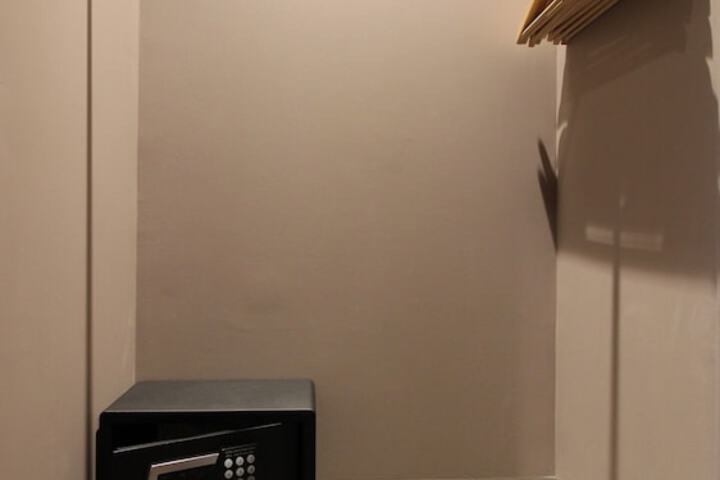 Room 126 of 780