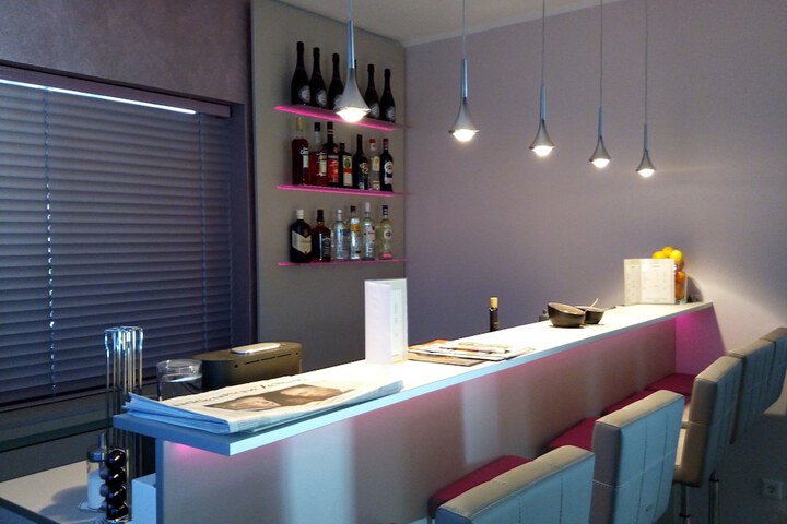 Lounge 47 of 62