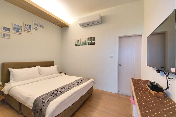 Room 18 of 92