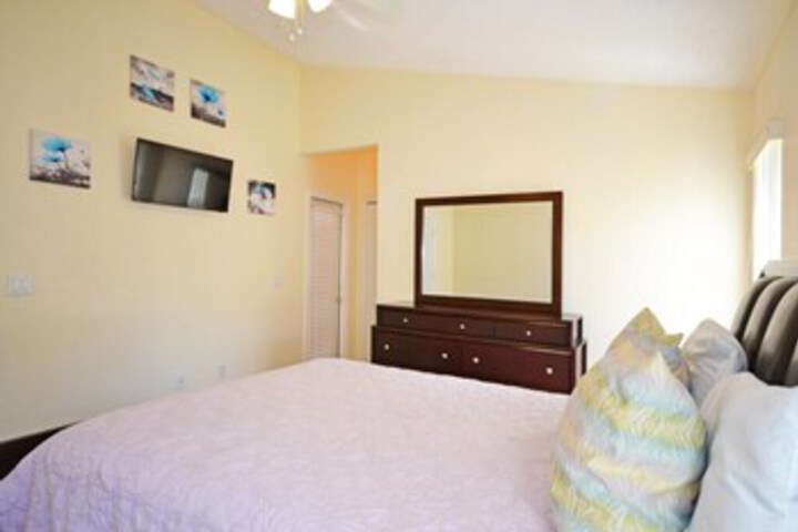 Room 55 of 83