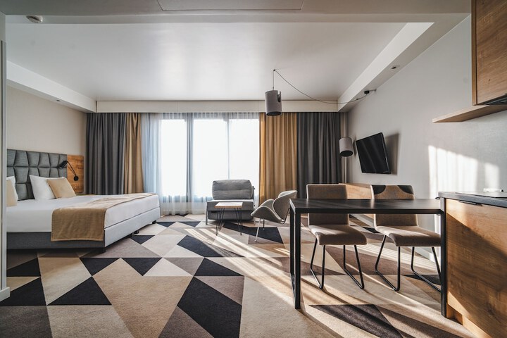Room 22 of 108
