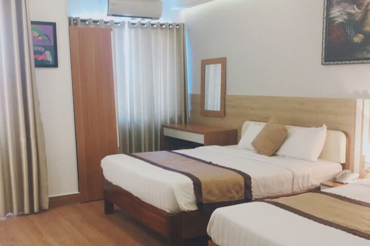 Room 9 of 43