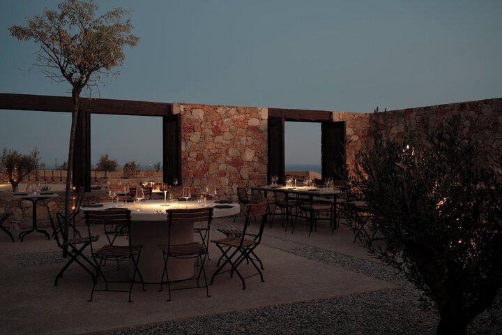 Dining 57 of 73