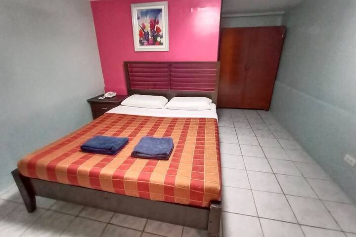 Room 22 of 65